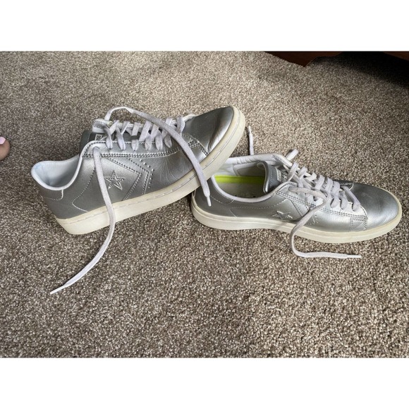 Converse Other - Converse One Star PL LP Silver 555947C Women’s 6.5
